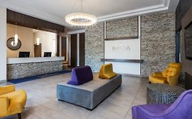 Imperia Hotel And Suites Terrebonne
